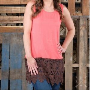 Chic Coral Lace Hem Tank Top